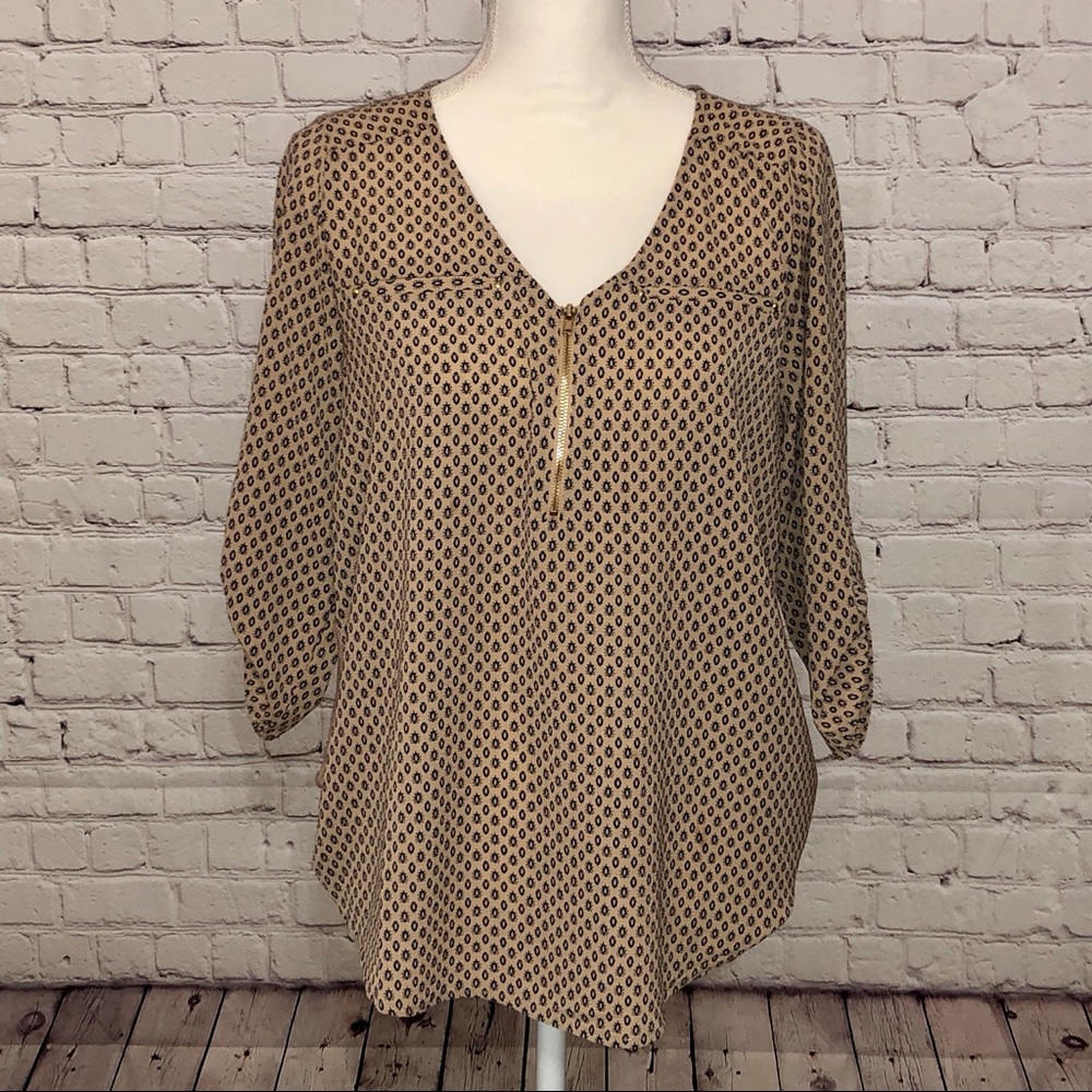 Tan/Navy High-Low Top, Gold Zip Front, sz Lg